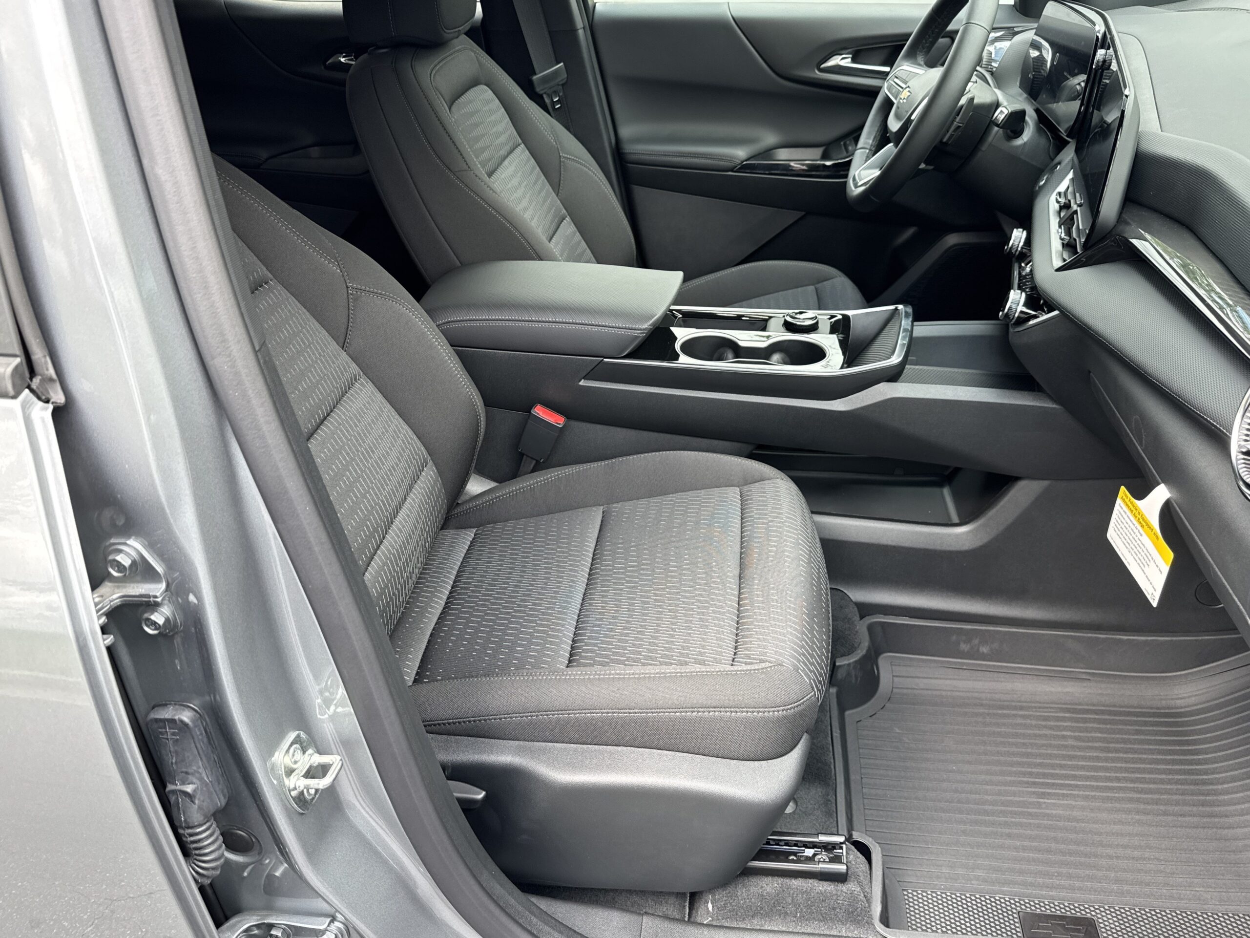 2027 Chevrolet Equinox FWD LT