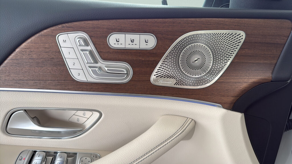 2026 Mercedes-Benz  GLS 450