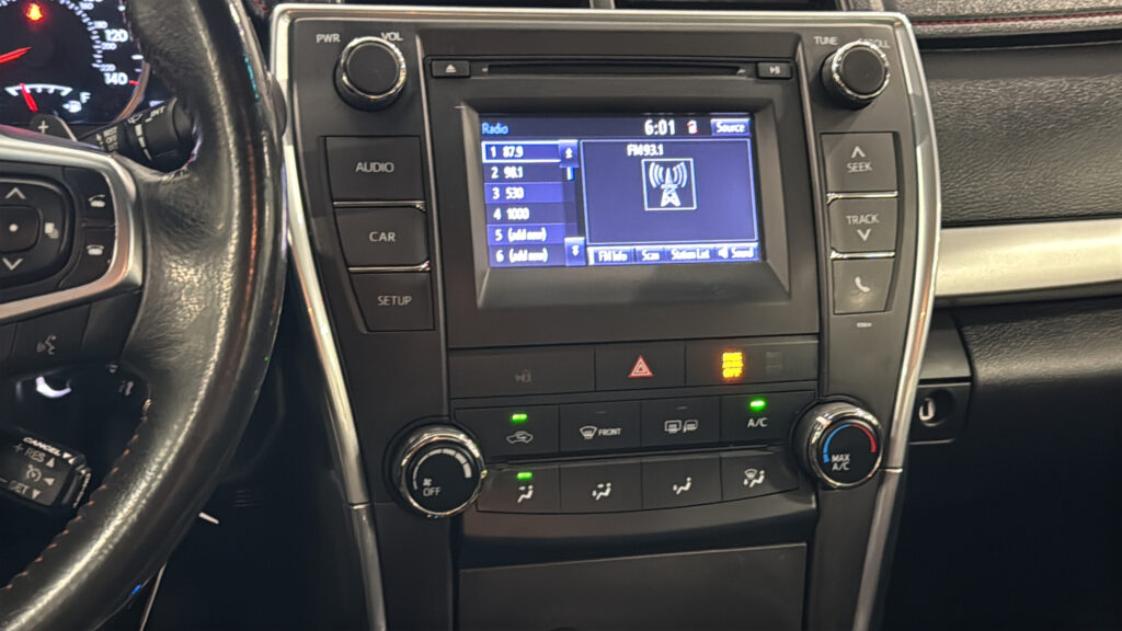 2016 Toyota Camry SE