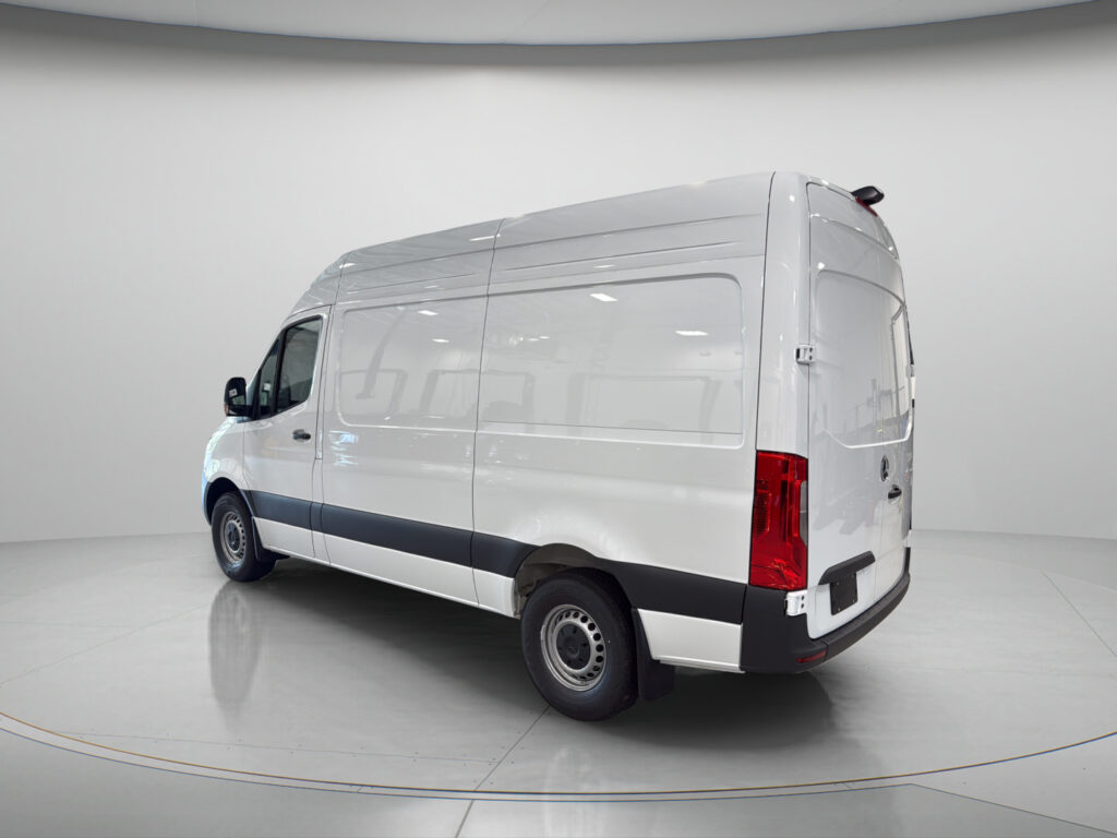 2026 Mercedes-Benz Sprinter Cargo Van Worker
