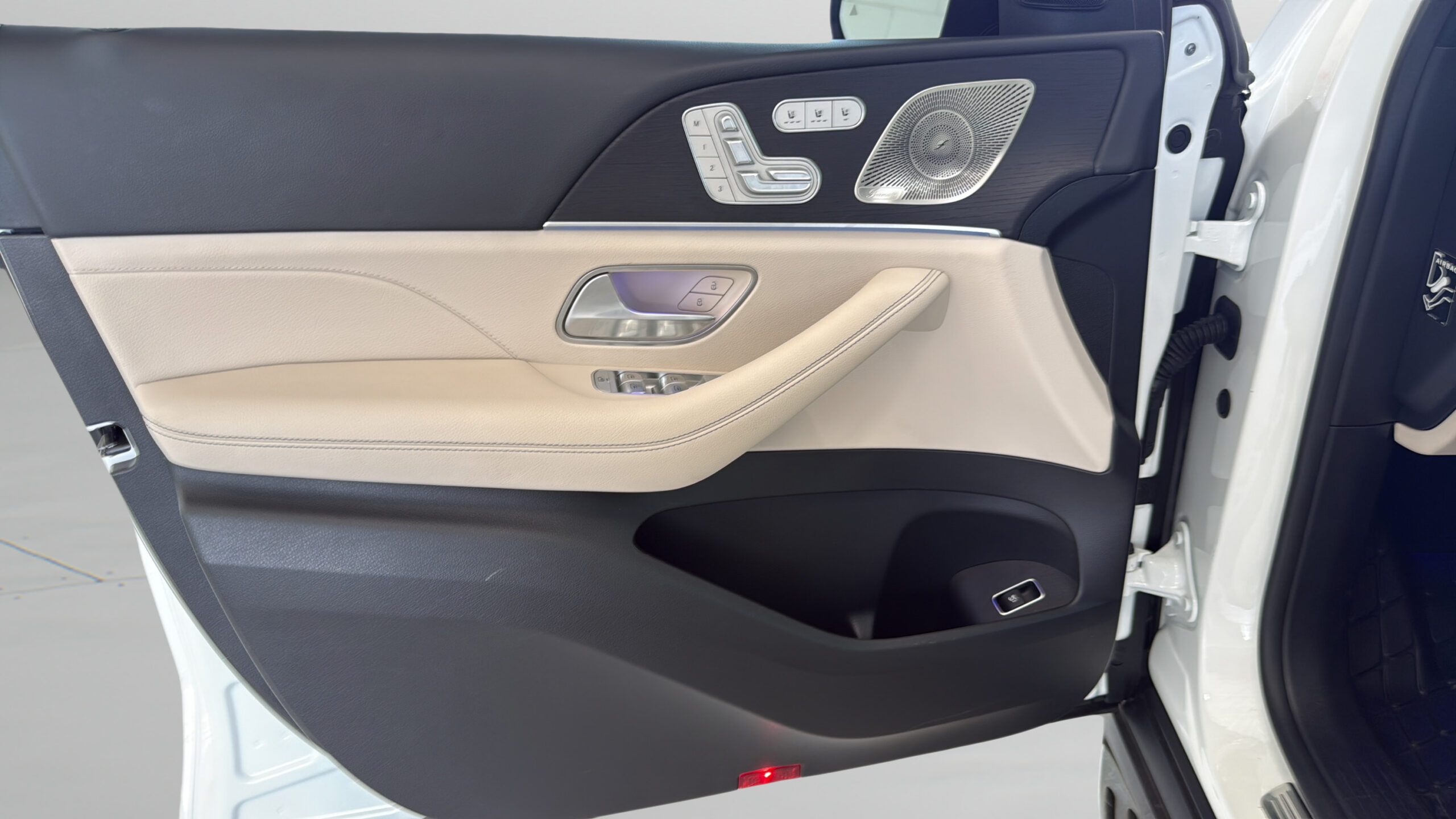2025 Mercedes-Benz  GLS 450