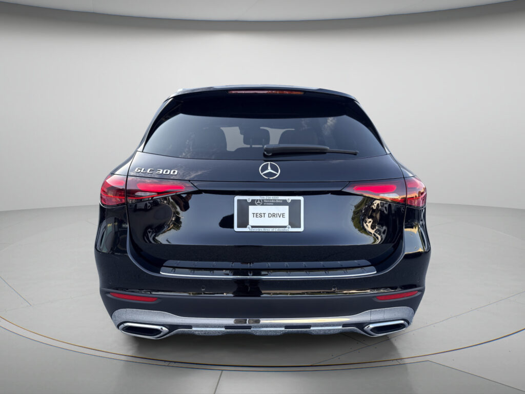 2027 Mercedes-Benz  GLC 300