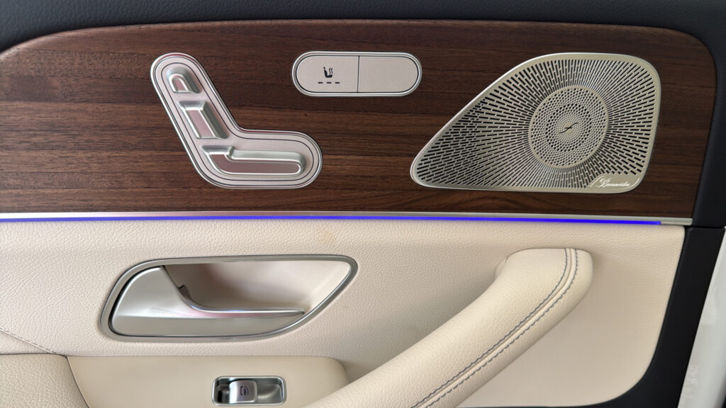 2026 Mercedes-Benz  GLS 450