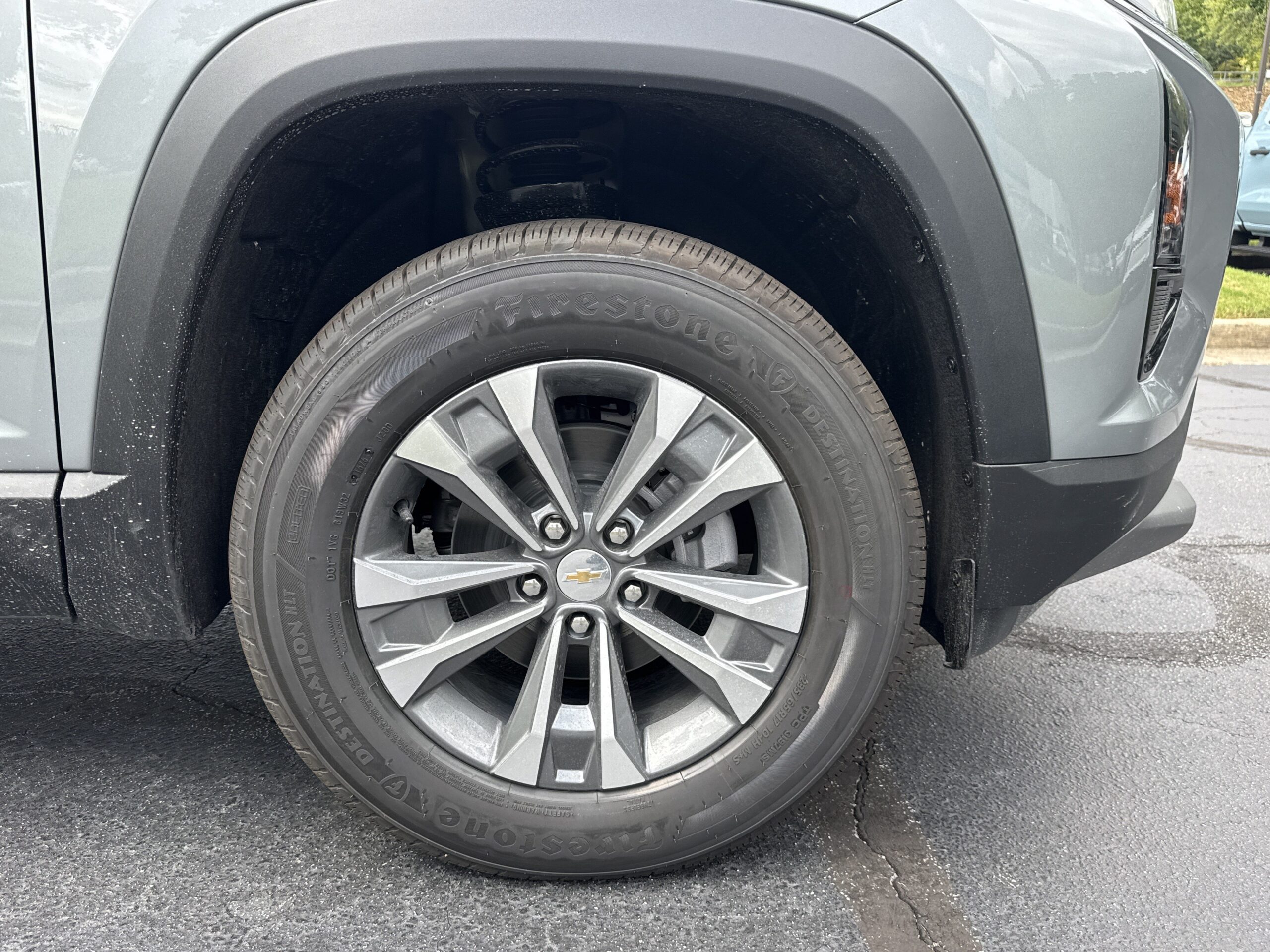 2027 Chevrolet Equinox FWD LT