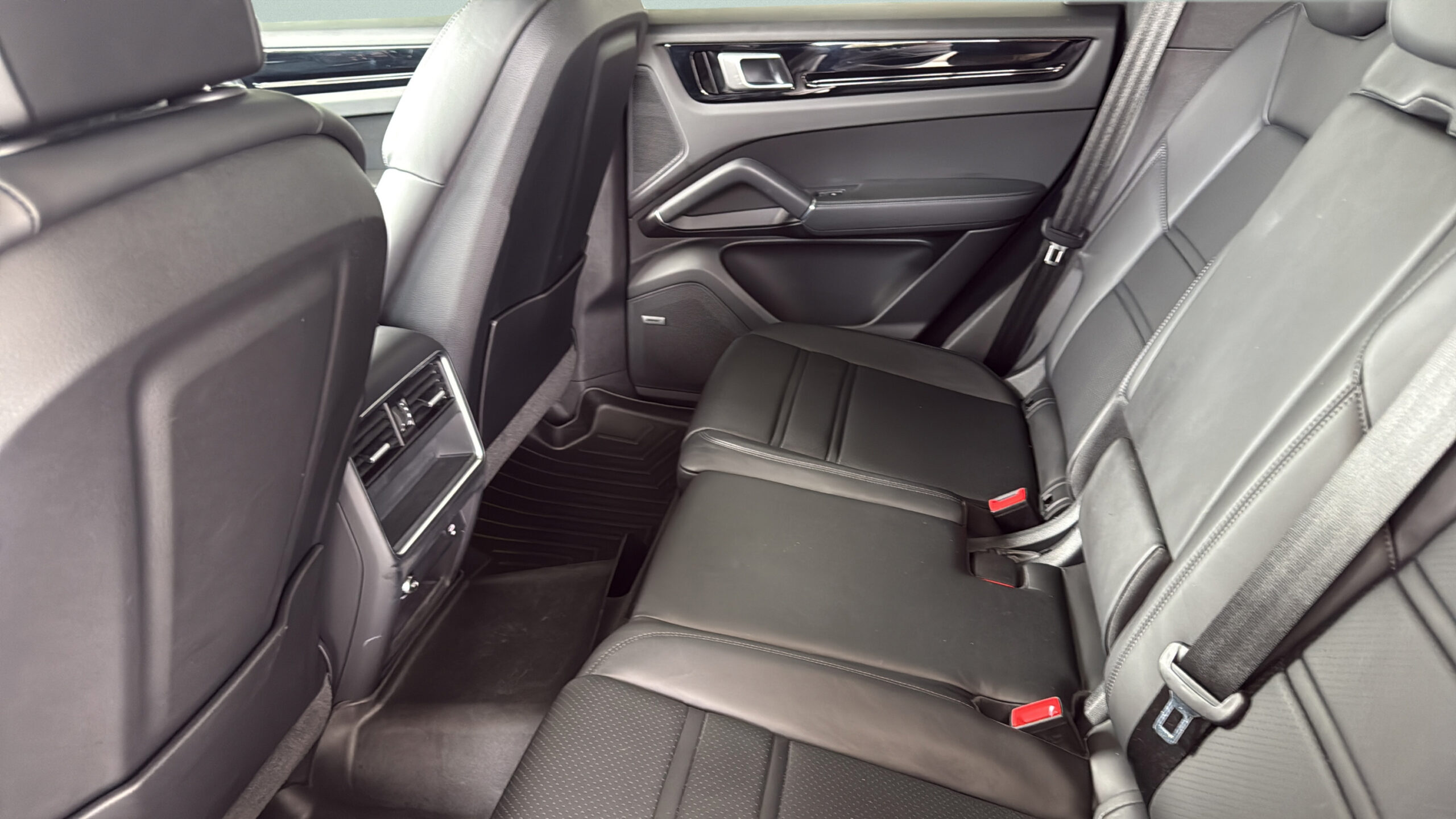 2021 Porsche Cayenne S