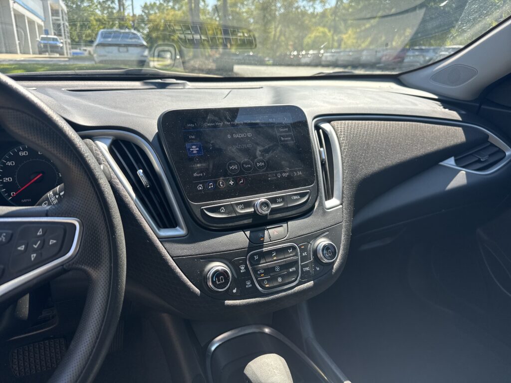 2025 Chevrolet Malibu LT