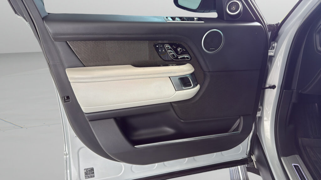 2021 Land Rover Range Rover SV Autobiography Dynamic