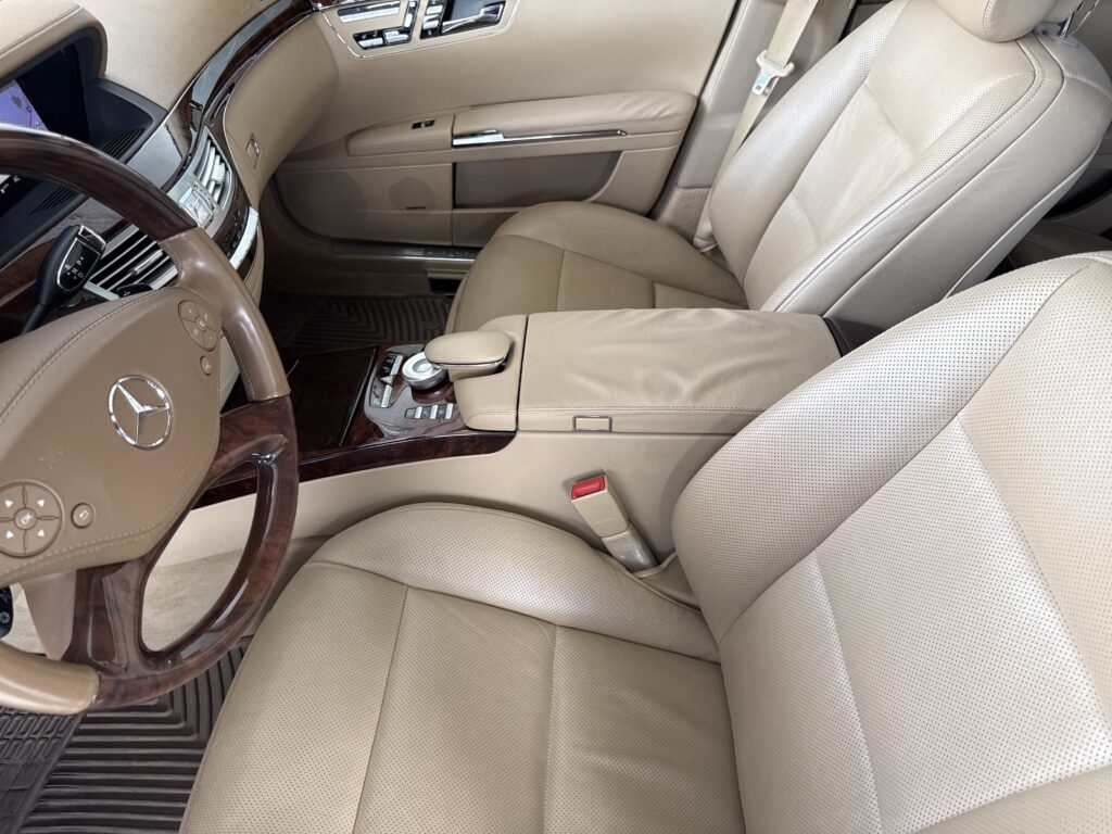 2011 Mercedes-Benz S-Class S 550
