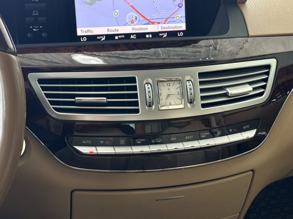 2011 Mercedes-Benz S-Class S 550