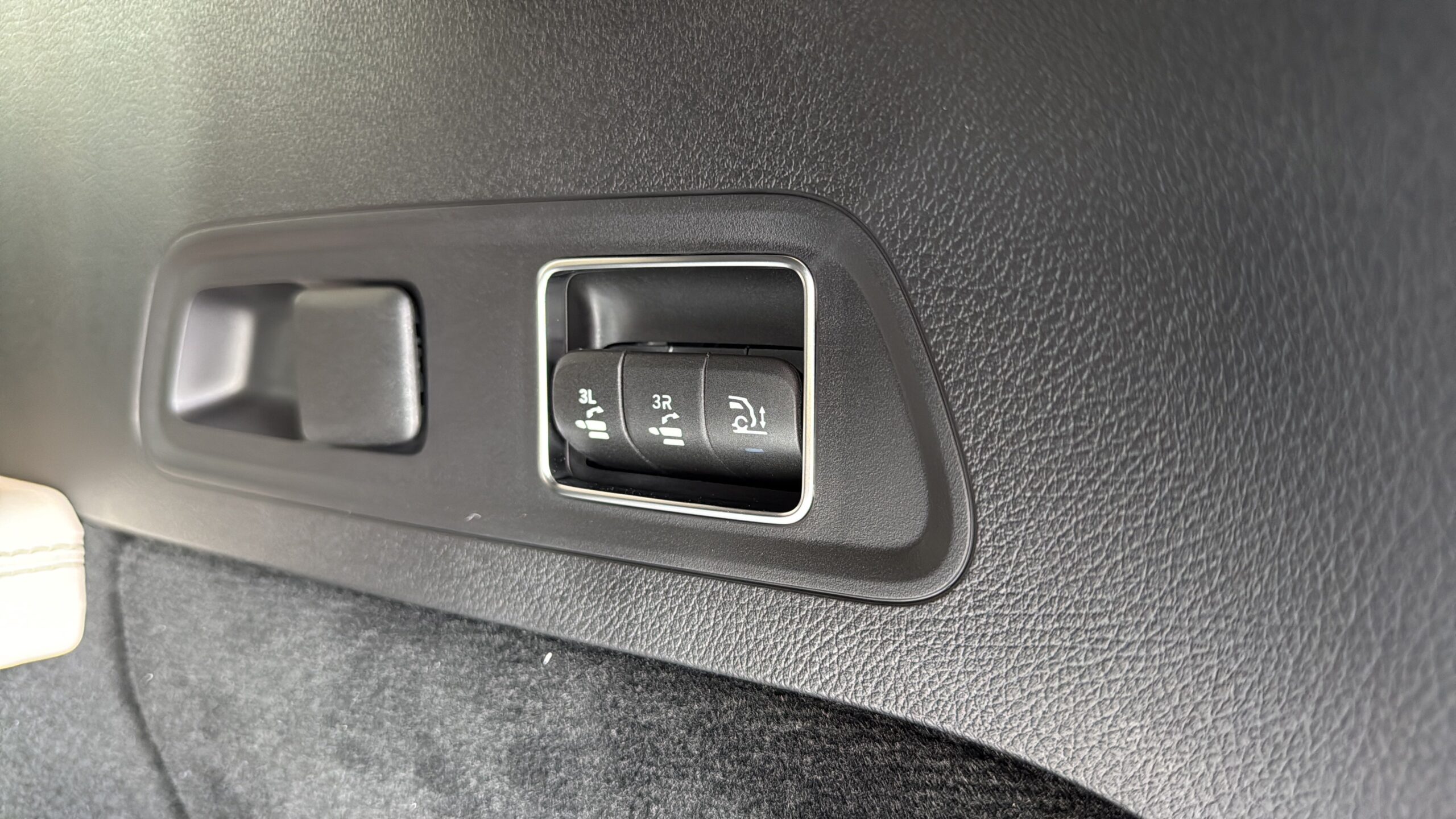 2026 Mercedes-Benz  GLS 450