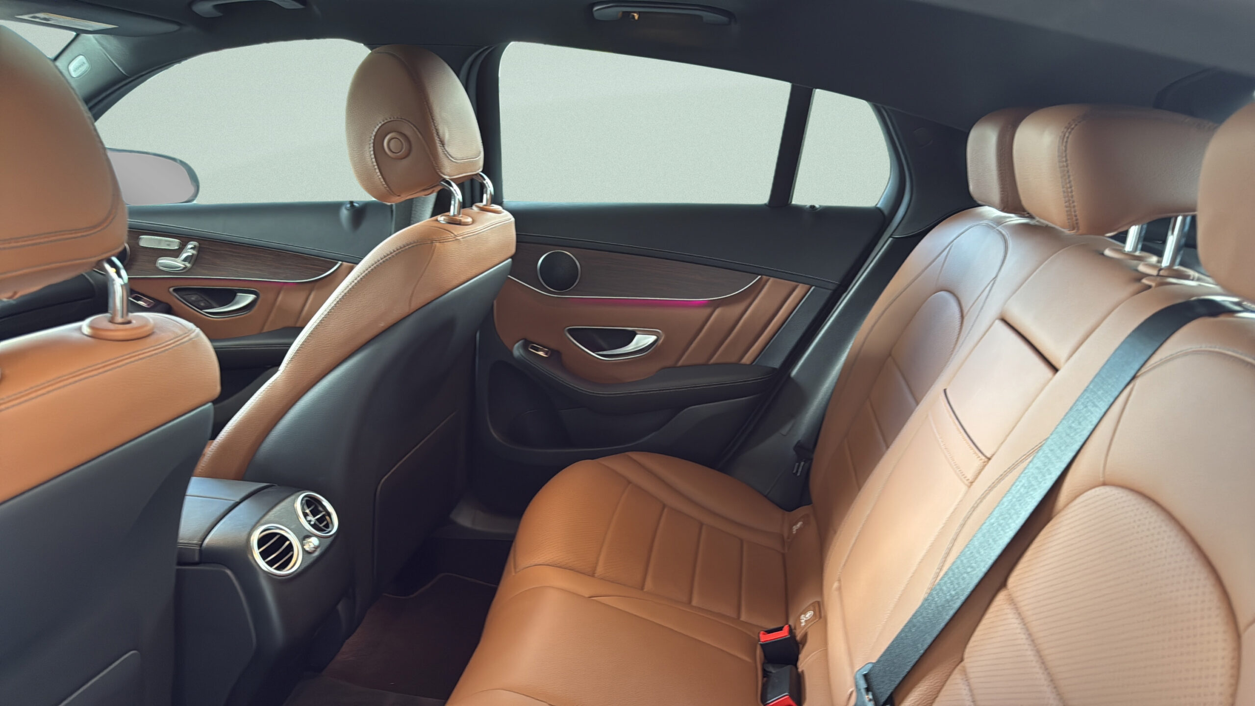 2023 Mercedes-Benz  GLC 300