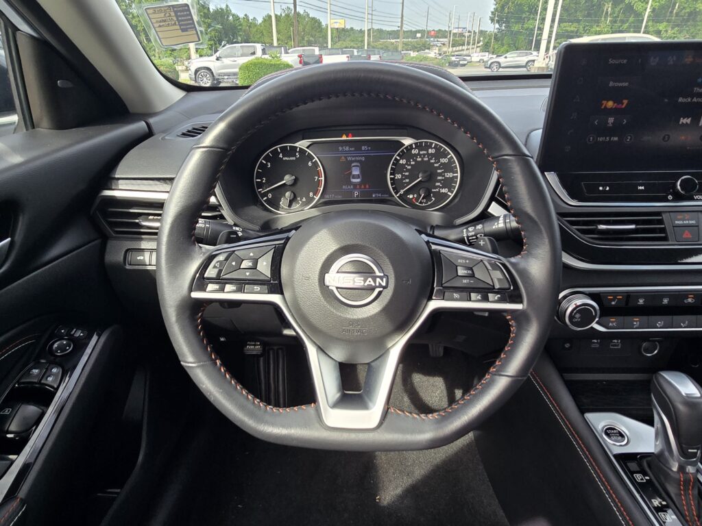 2023 Nissan Altima 2.5 SR