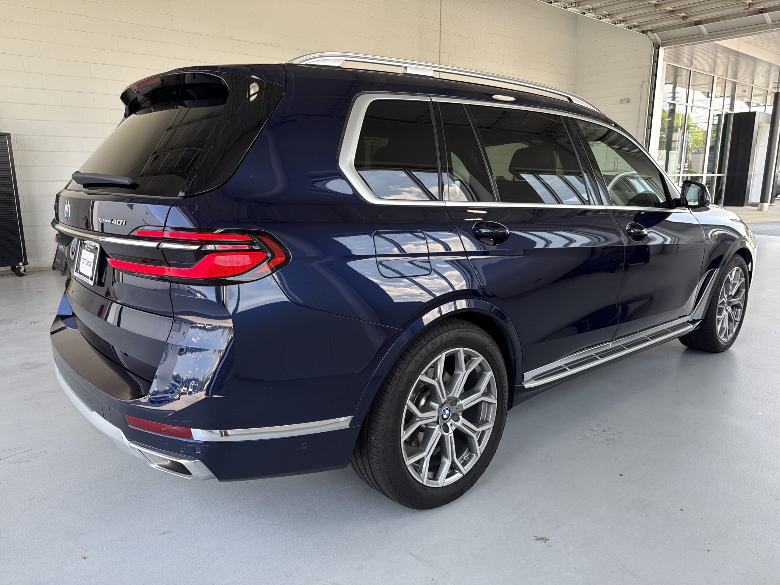 2023 BMW X7 xDrive40i