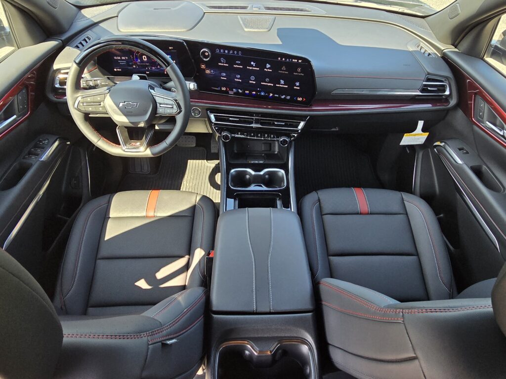 2026 Chevrolet Traverse FWD RS