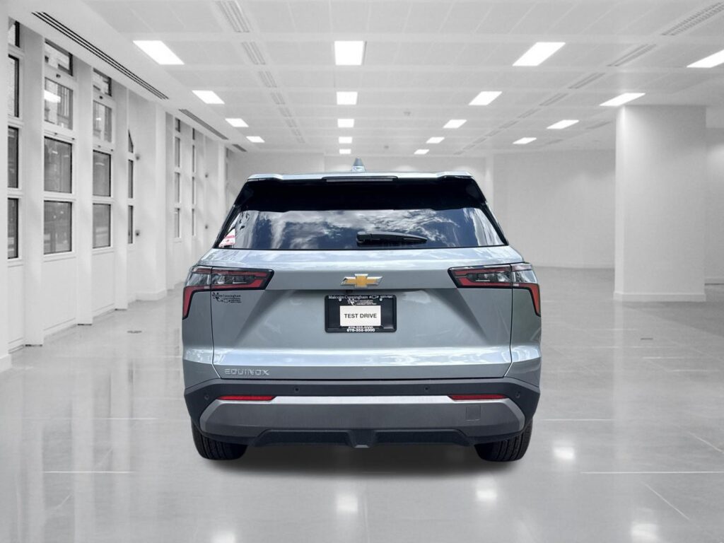 2027 Chevrolet Equinox FWD LT