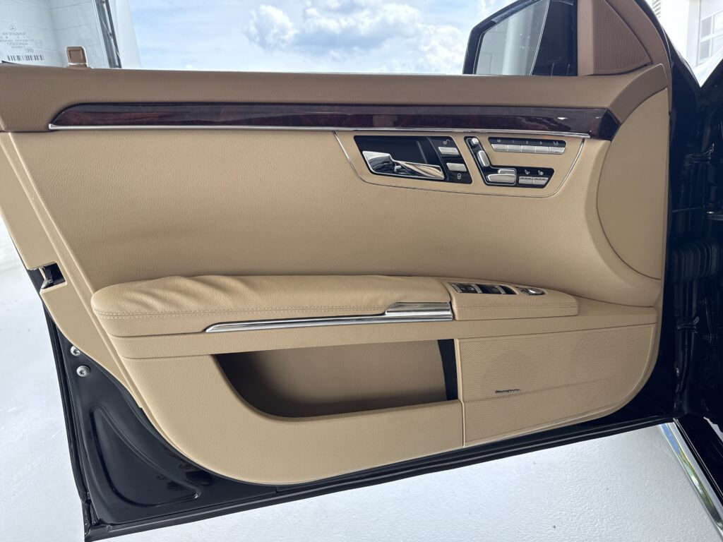 2011 Mercedes-Benz S-Class S 550