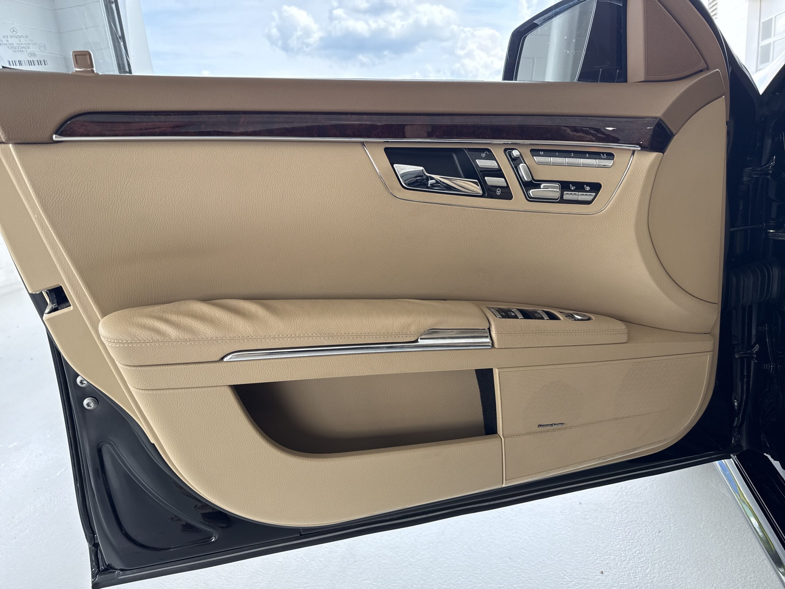 2011 Mercedes-Benz S-Class S 550