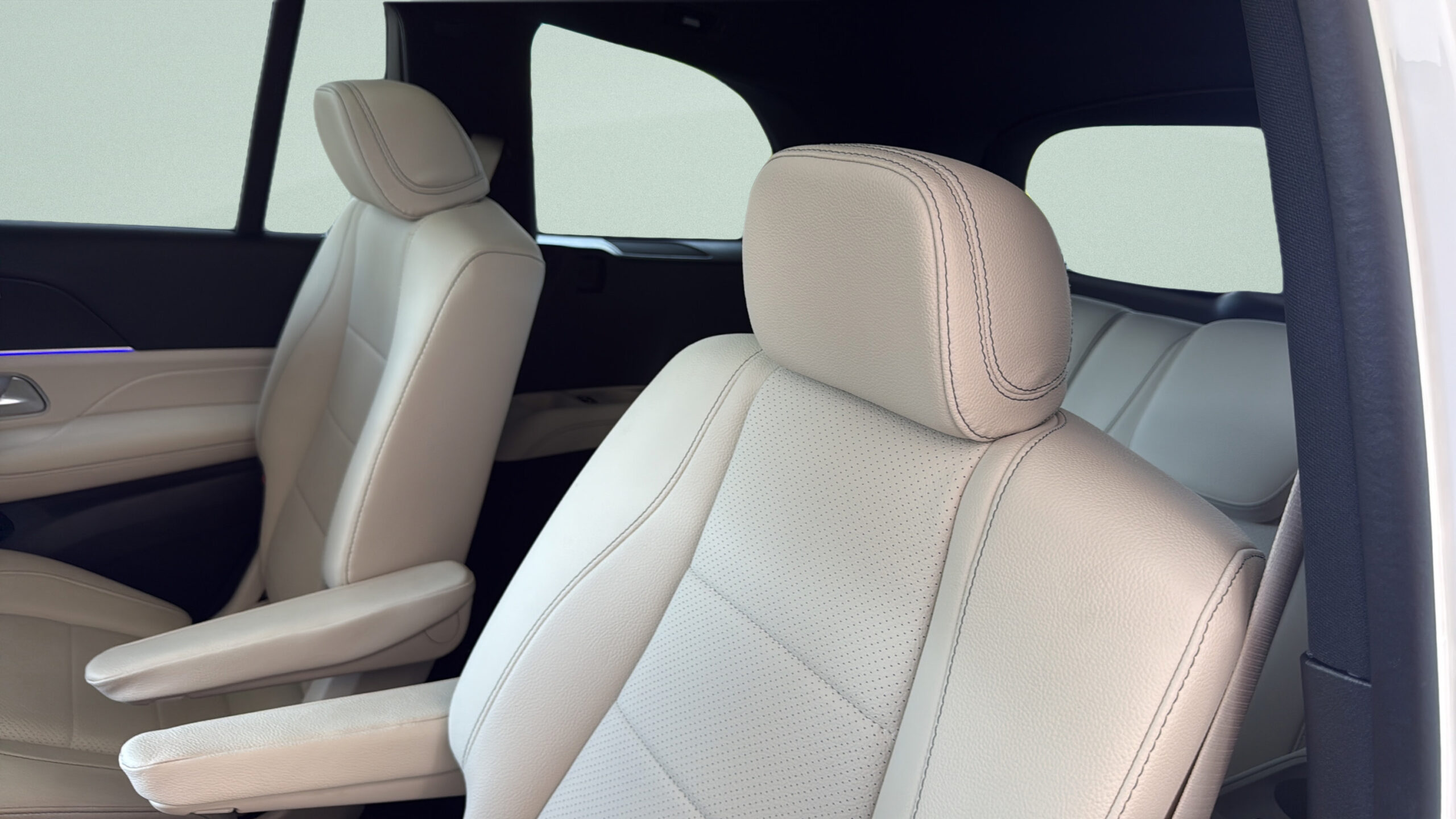 2025 Mercedes-Benz  GLS 450