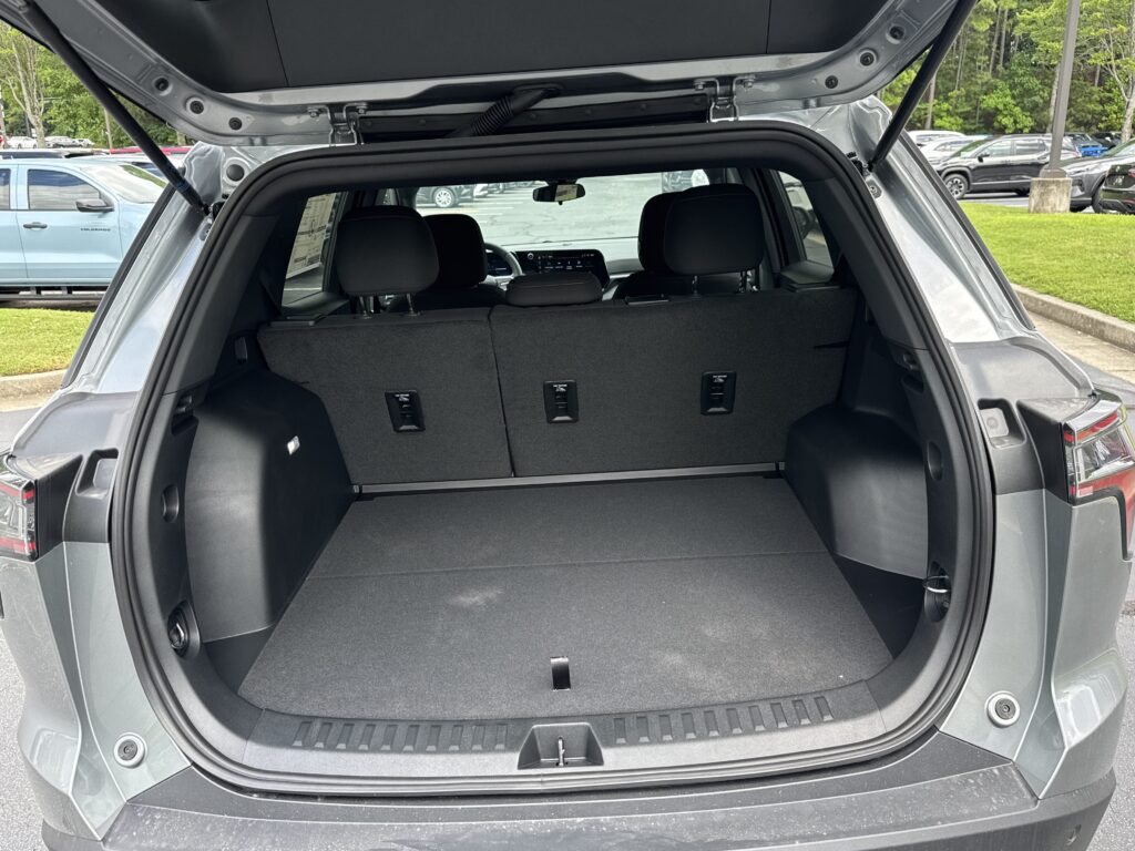 2027 Chevrolet Equinox FWD LT