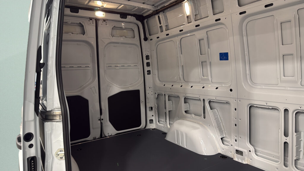 2026 Mercedes-Benz Sprinter Cargo Van Worker