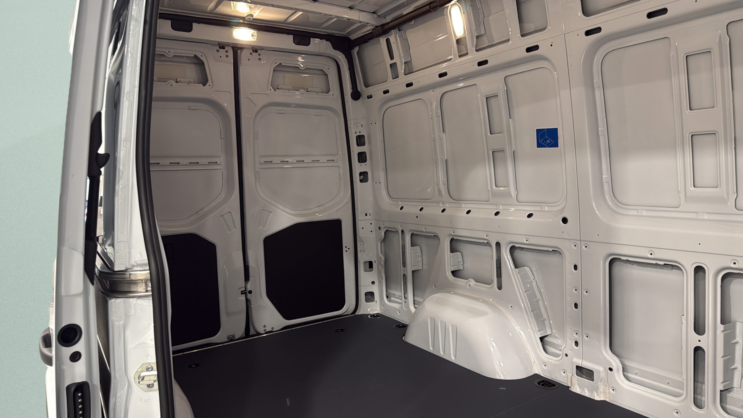 2026 Mercedes-Benz Sprinter Cargo Van Worker