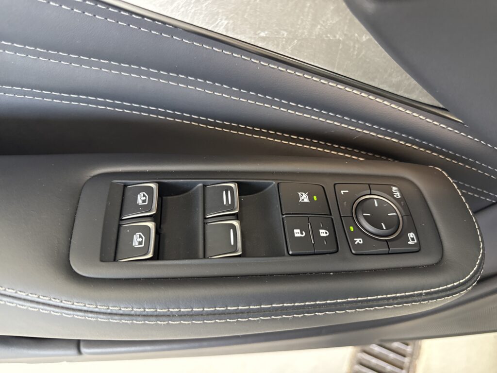 2023 Lexus LS LS 500h