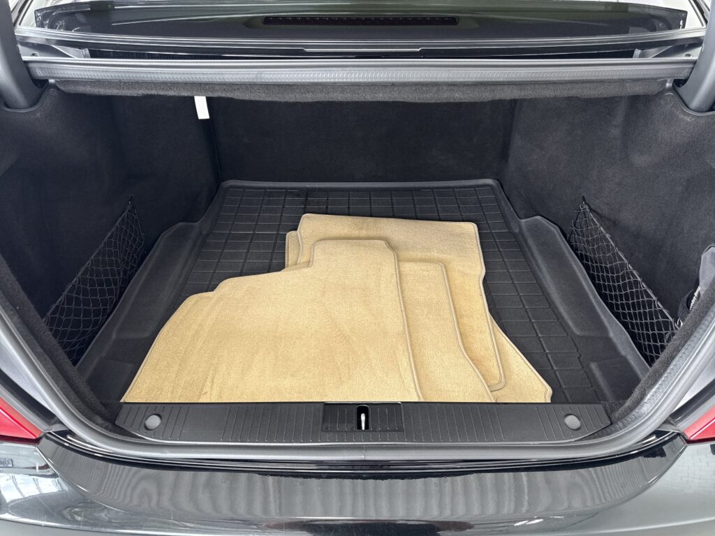 2011 Mercedes-Benz S-Class S 550