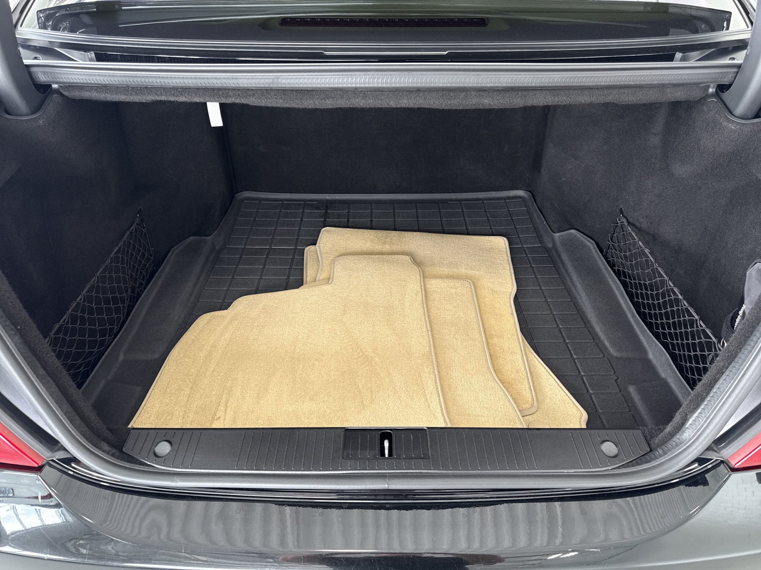 2011 Mercedes-Benz S-Class S 550