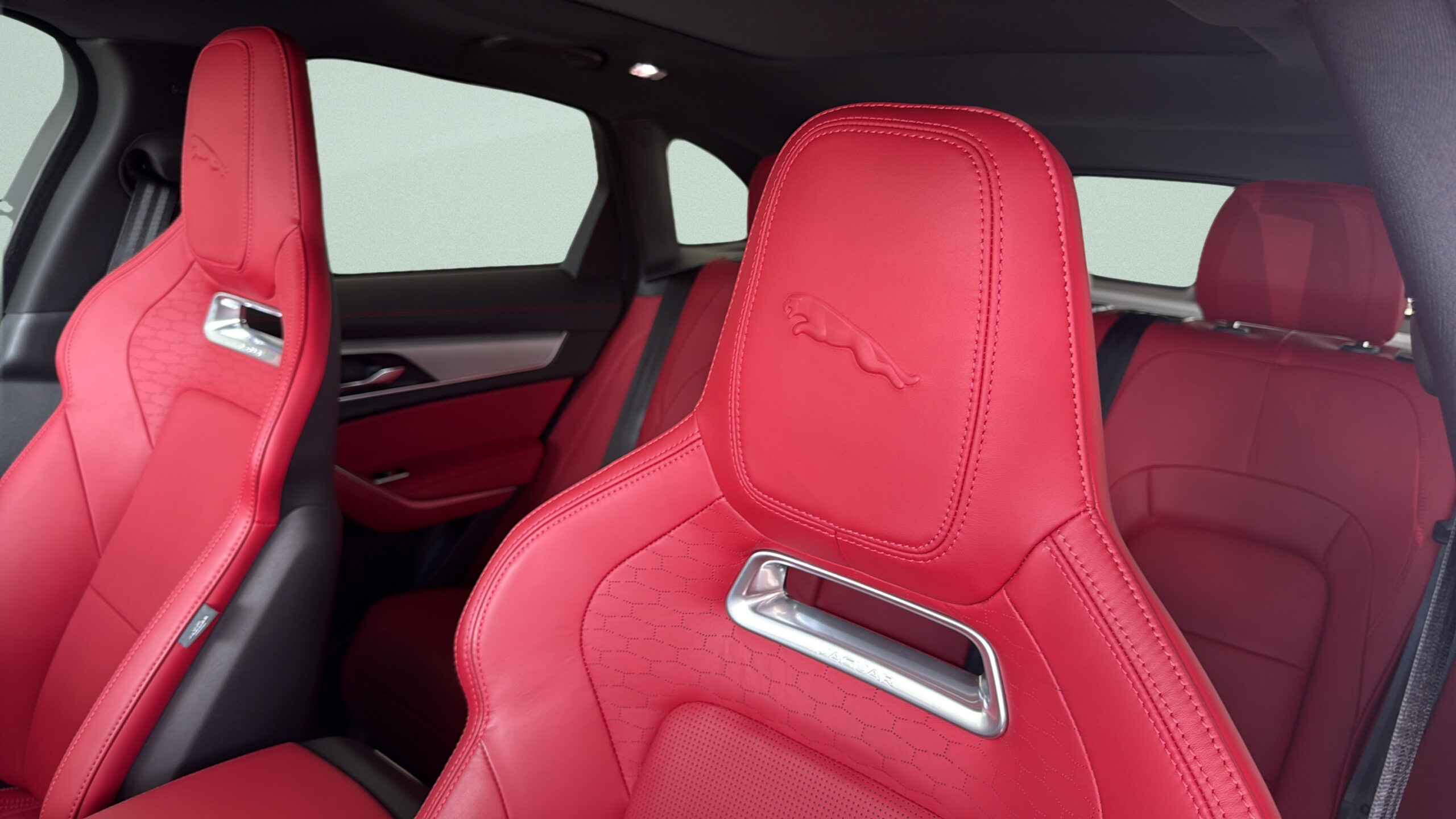 2026 Jaguar F-PACE R-Dynamic S