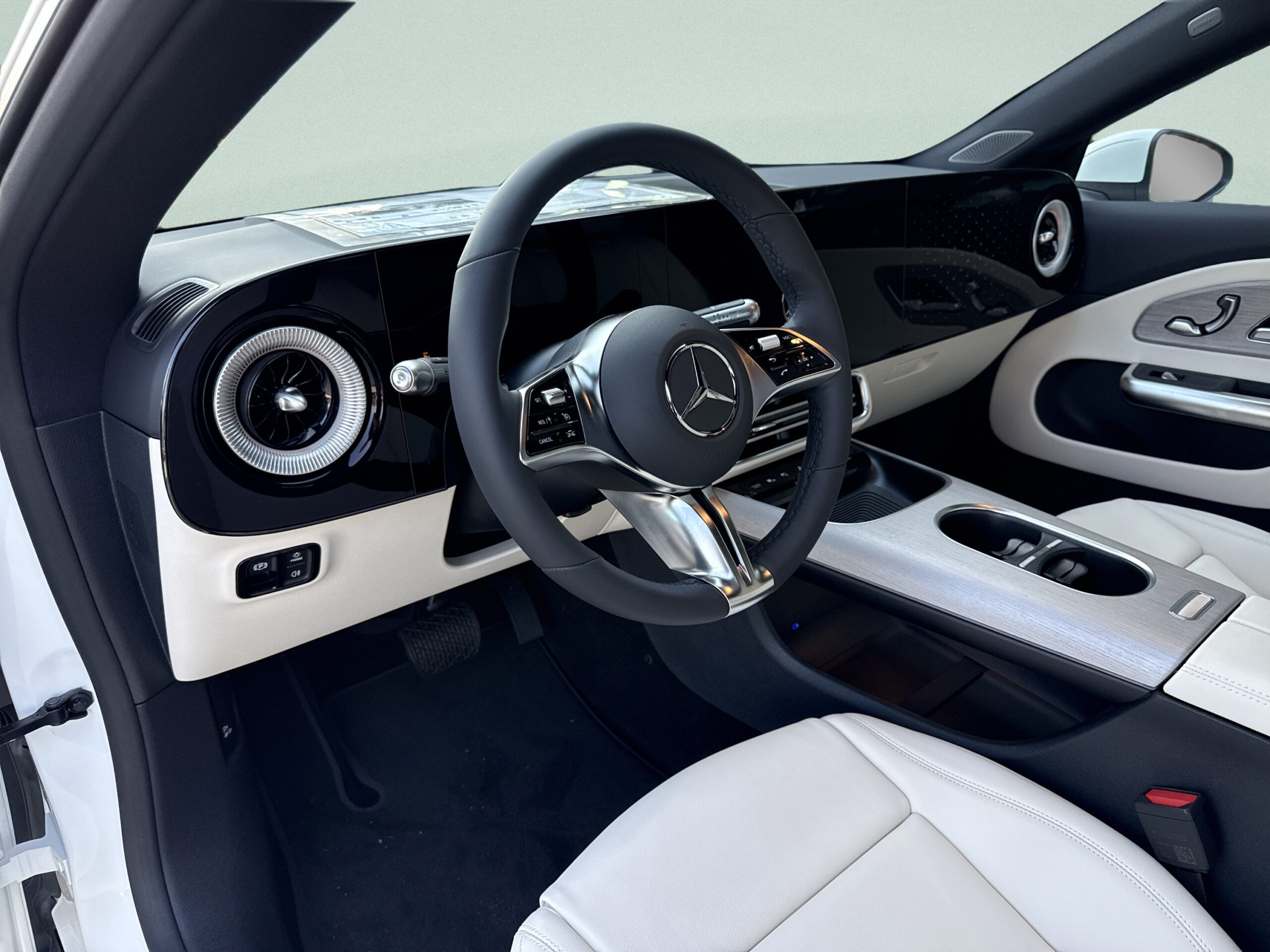 2027 Mercedes-Benz  CLA 220 Hybrid