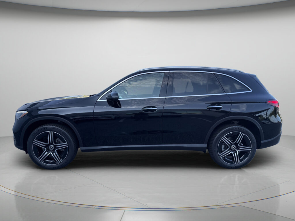 2027 Mercedes-Benz  GLC 300