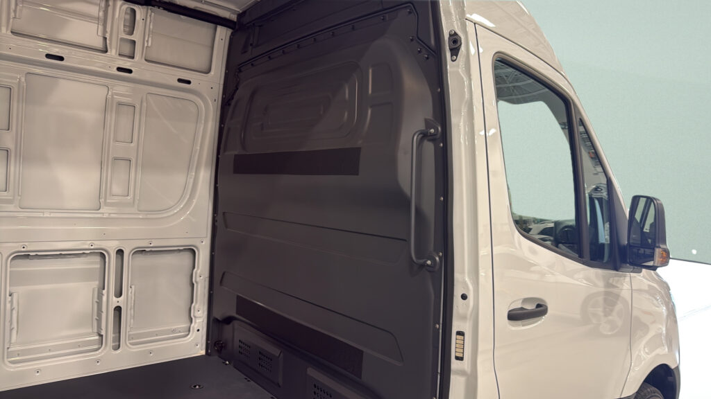 2026 Mercedes-Benz Sprinter Cargo Van Worker