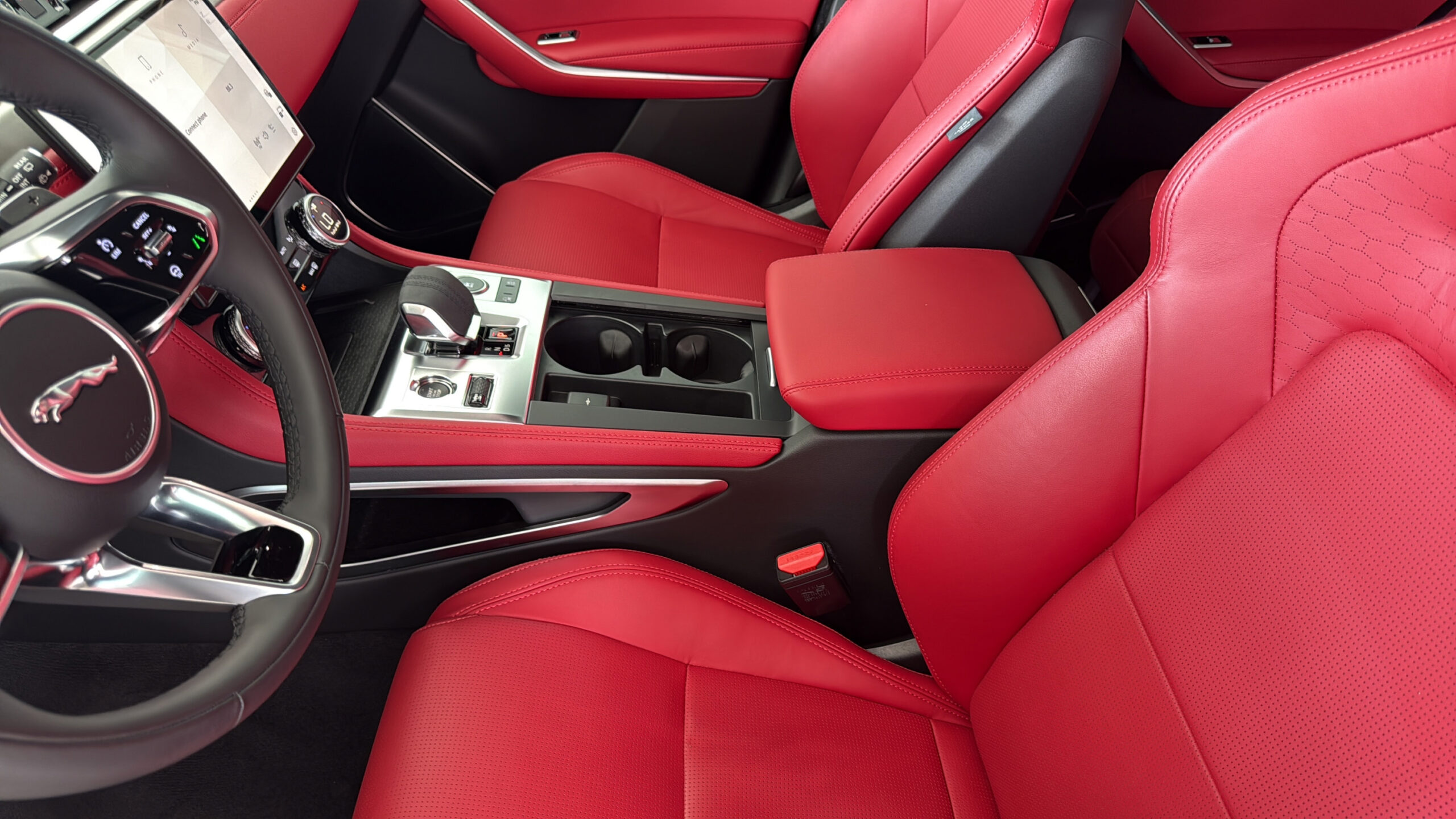 2026 Jaguar F-PACE R-Dynamic S
