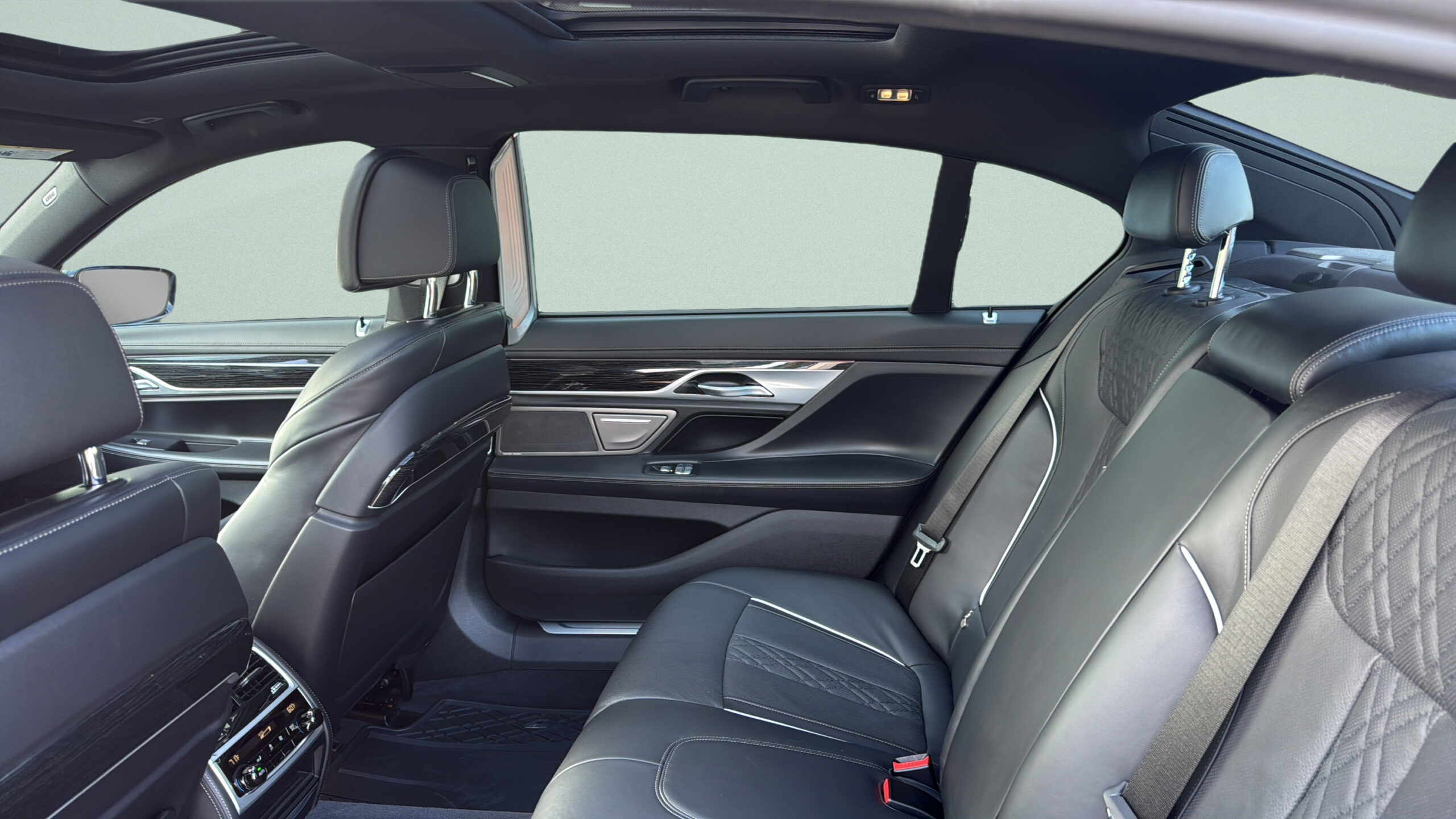 2022 BMW 7 Series 740i xDrive