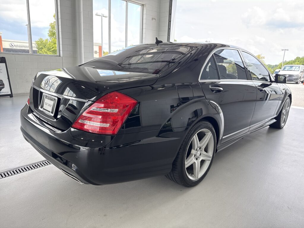 2011 Mercedes-Benz S-Class S 550