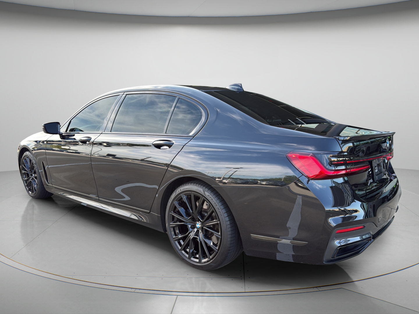 2022 BMW 7 Series 740i xDrive