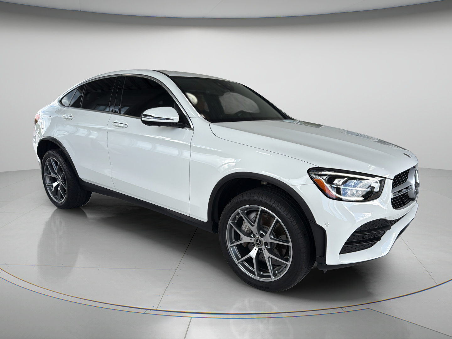 2023 Mercedes-Benz  GLC 300