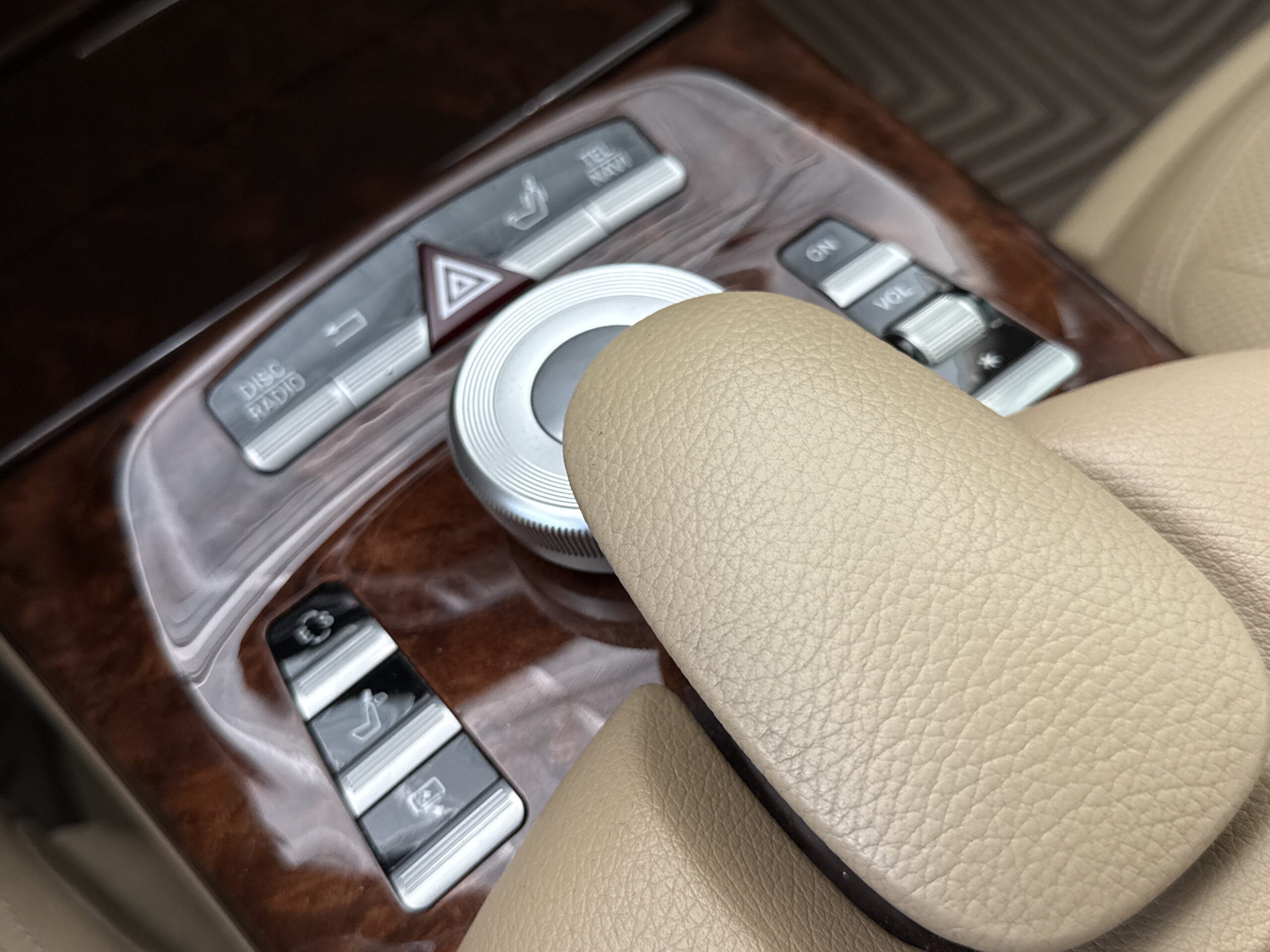 2011 Mercedes-Benz S-Class S 550