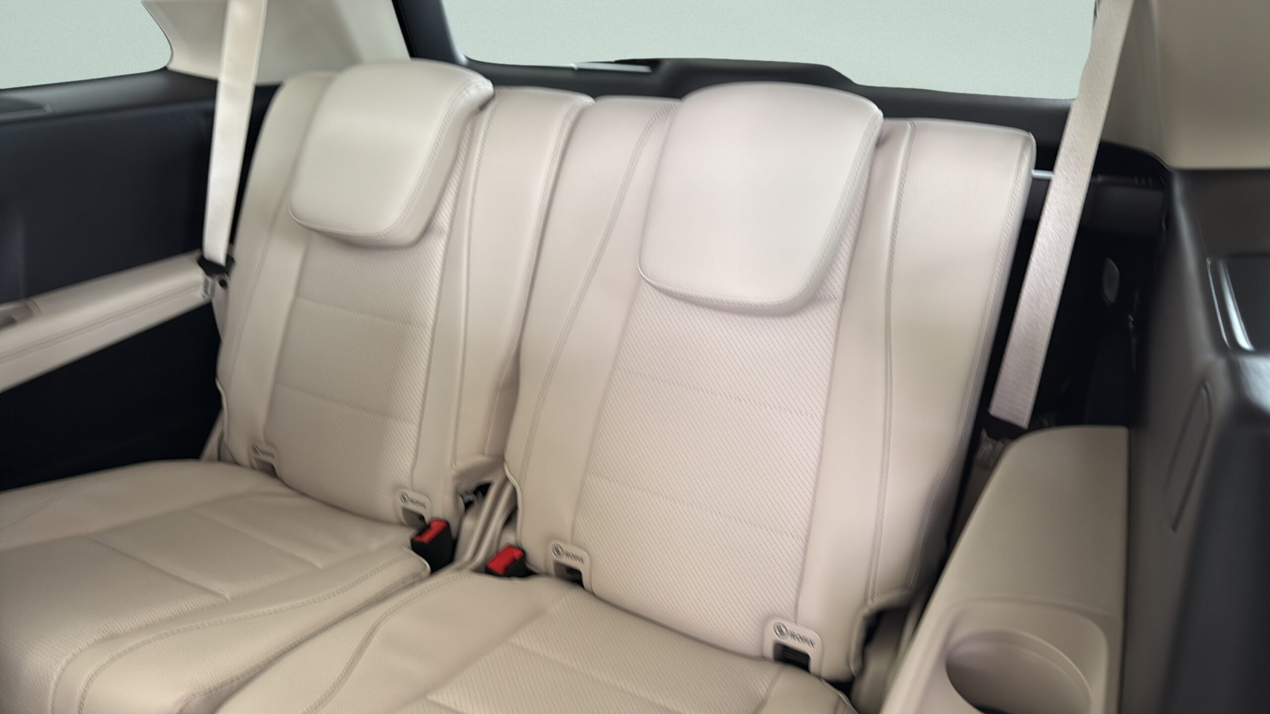 2026 Mercedes-Benz  GLS 450
