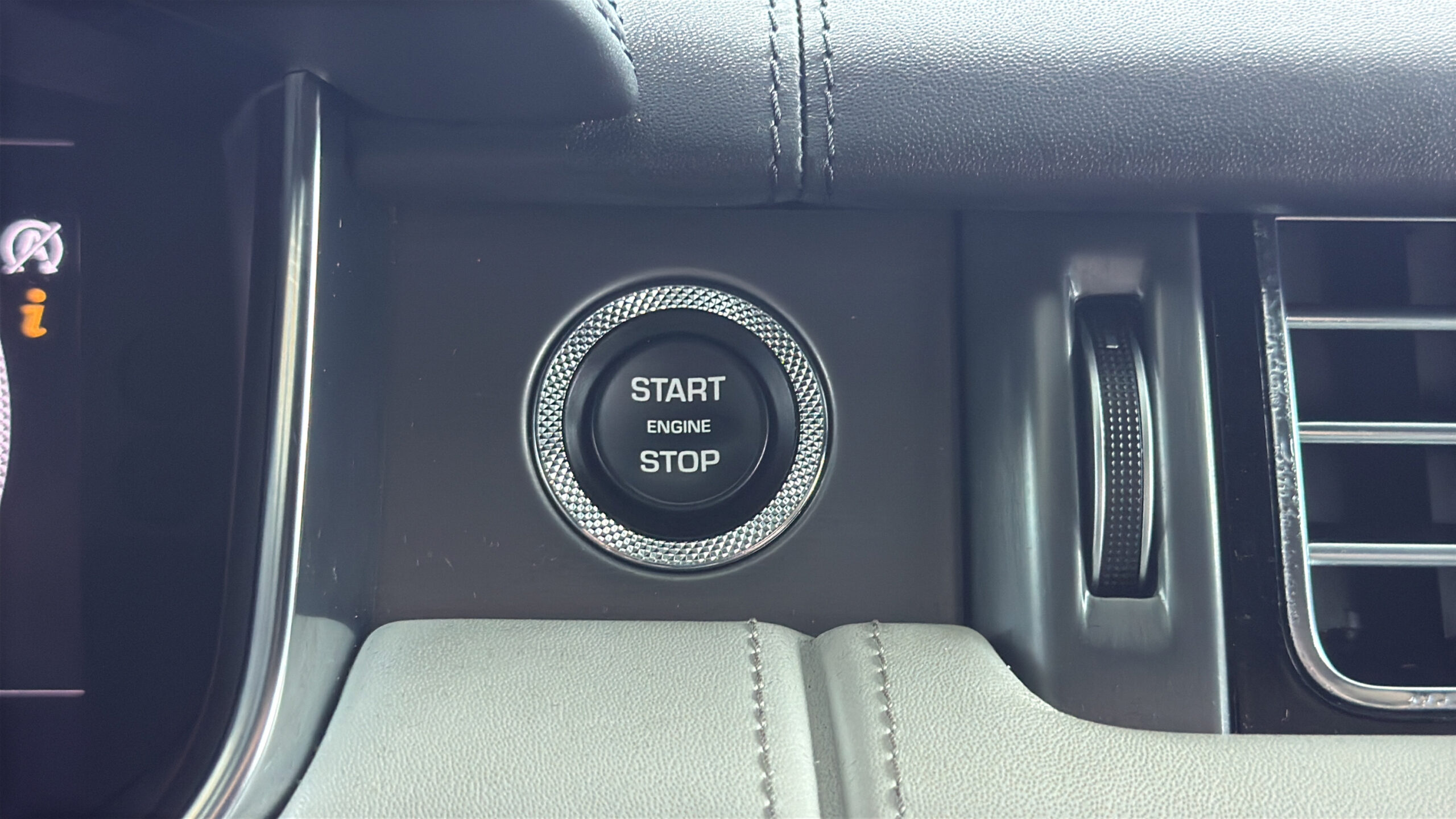 2021 Land Rover Range Rover SV Autobiography Dynamic
