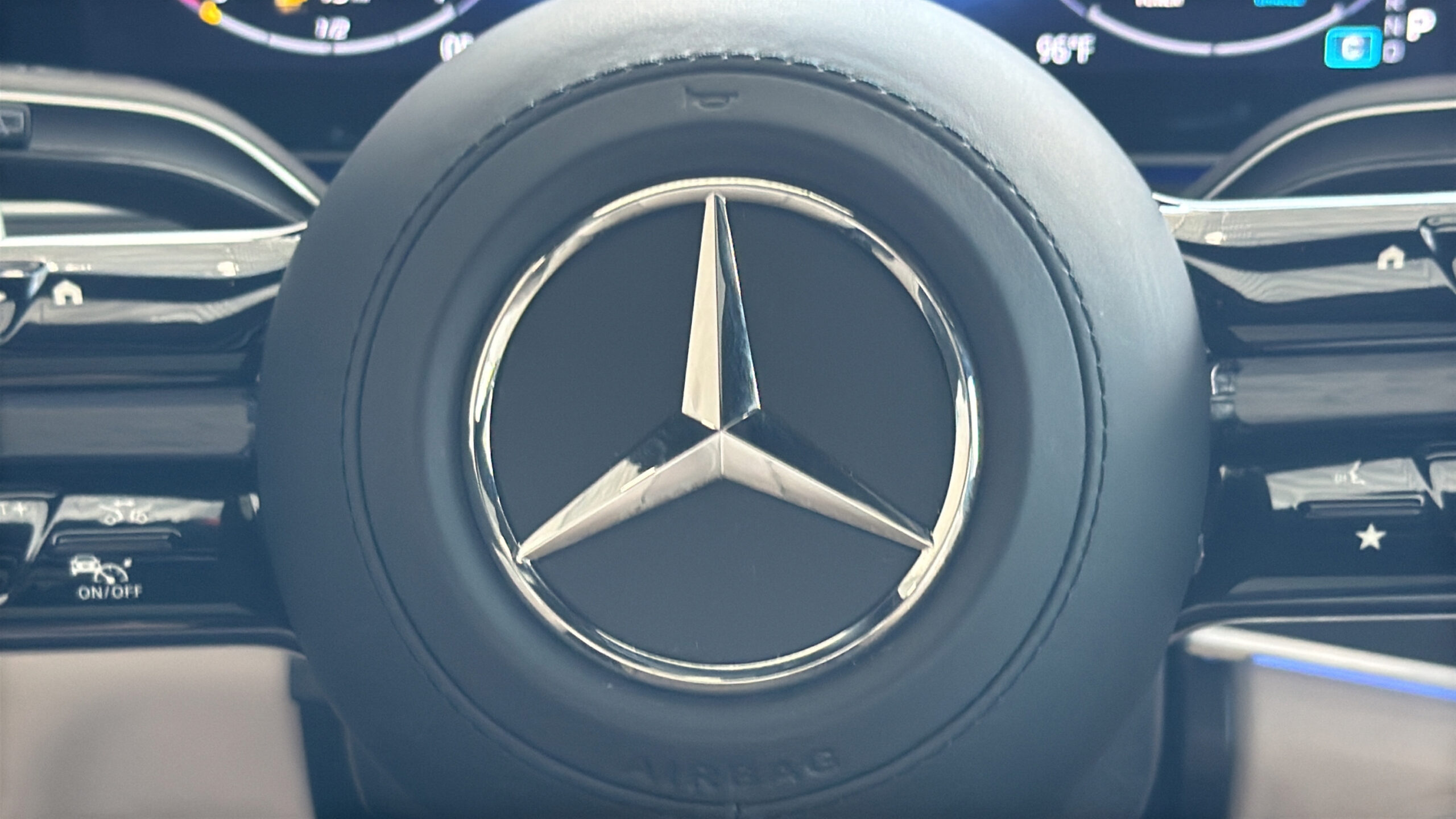 2025 Mercedes-Benz  GLS 450