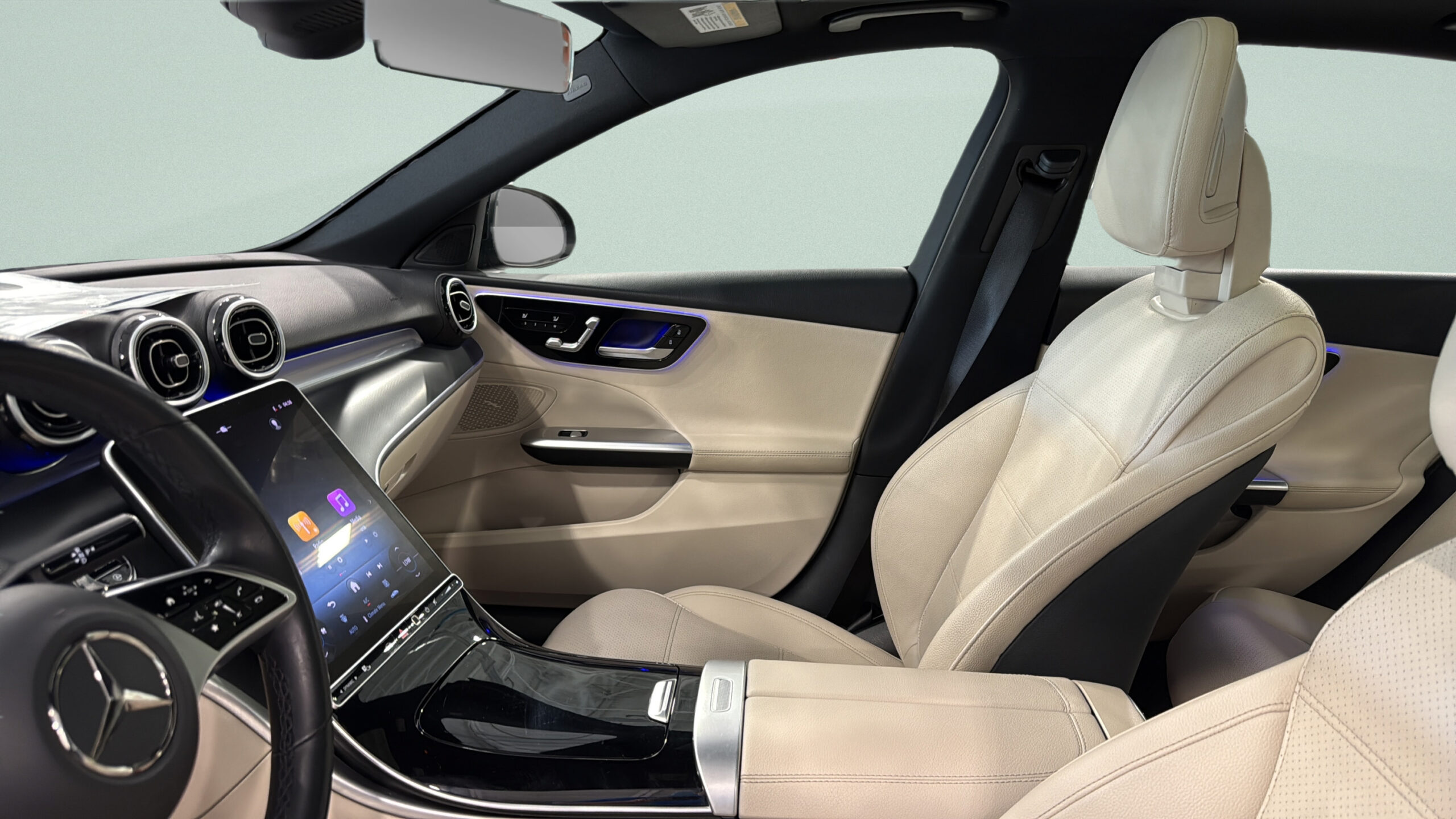 2025 Mercedes-Benz  C 300