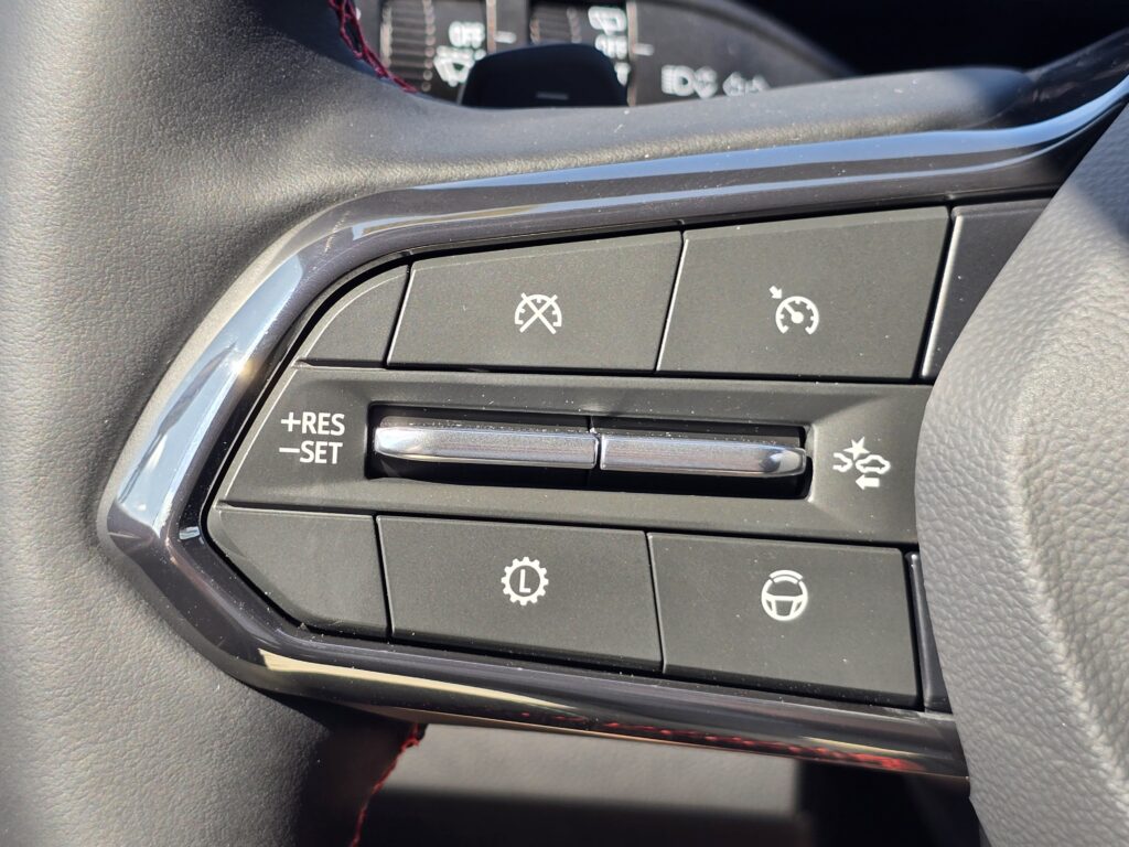 2026 Chevrolet Traverse FWD RS