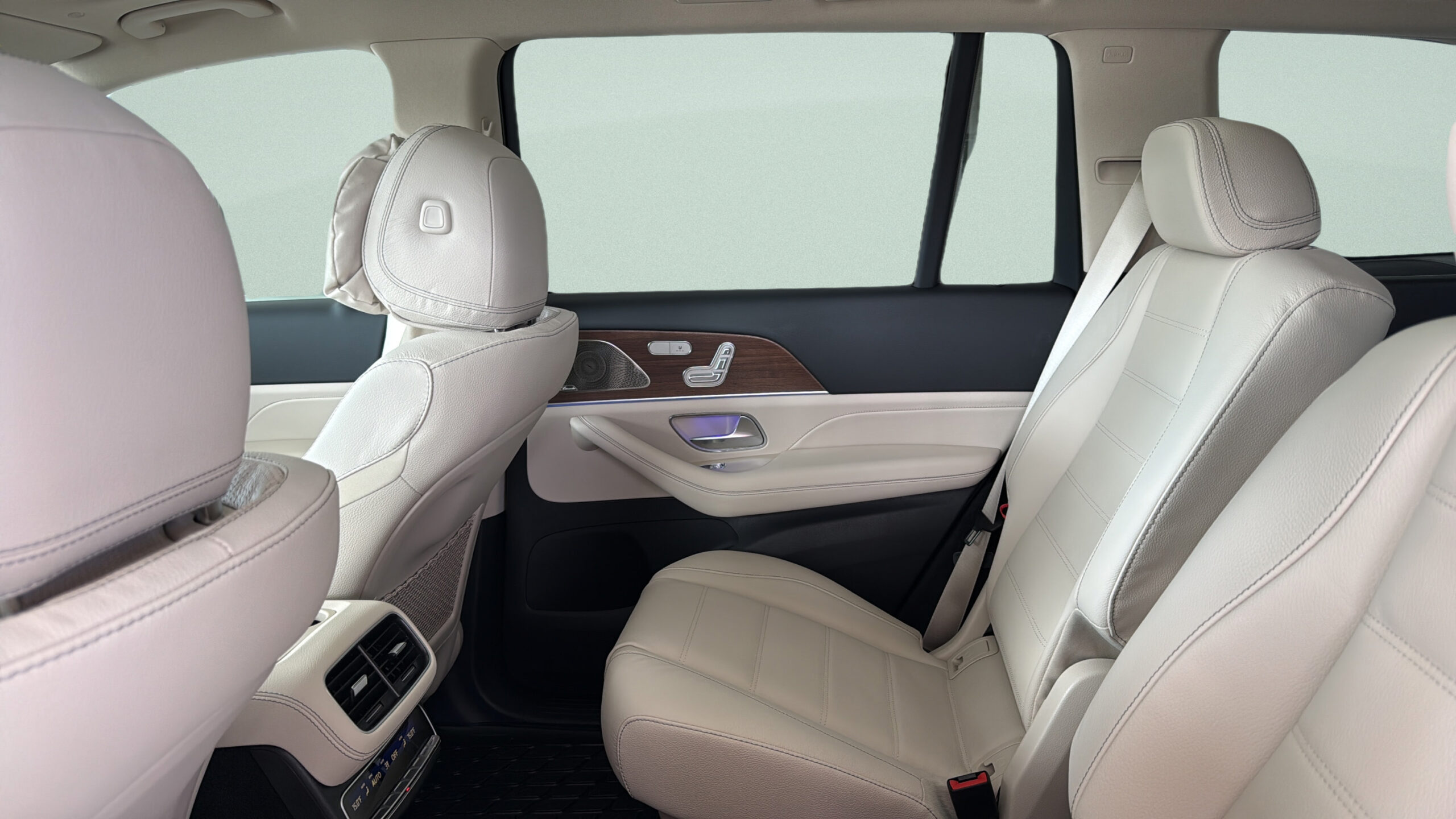 2026 Mercedes-Benz  GLS 450