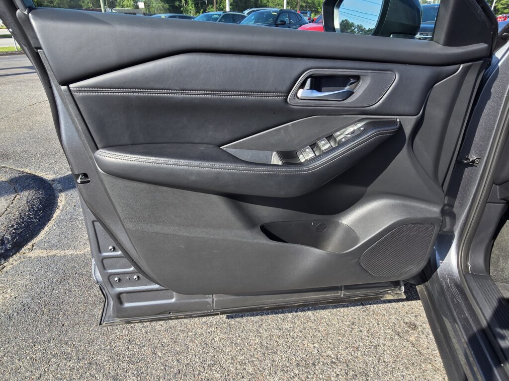 2026 Nissan Rogue SL