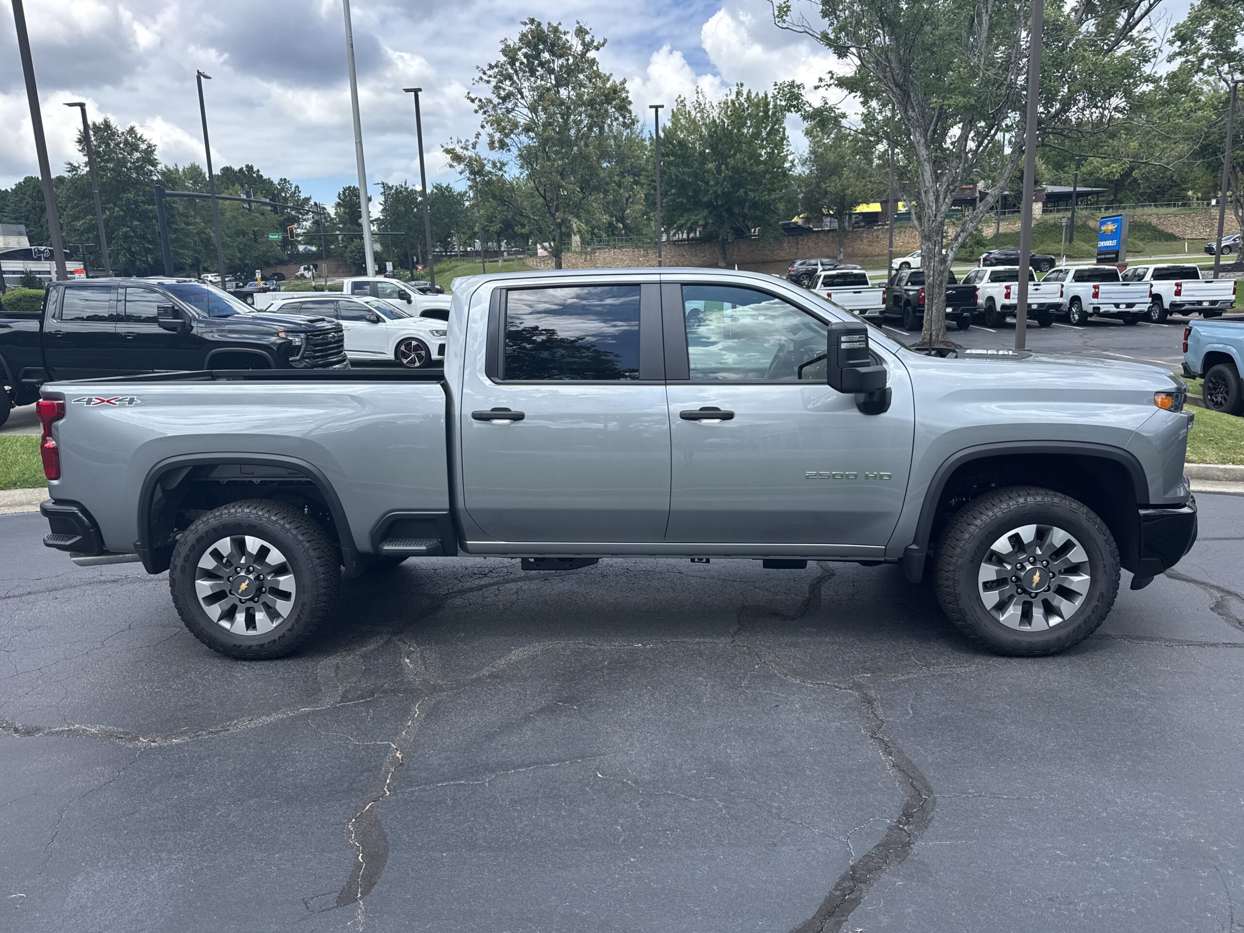 2026 Chevrolet Silverado 2500HD Custom