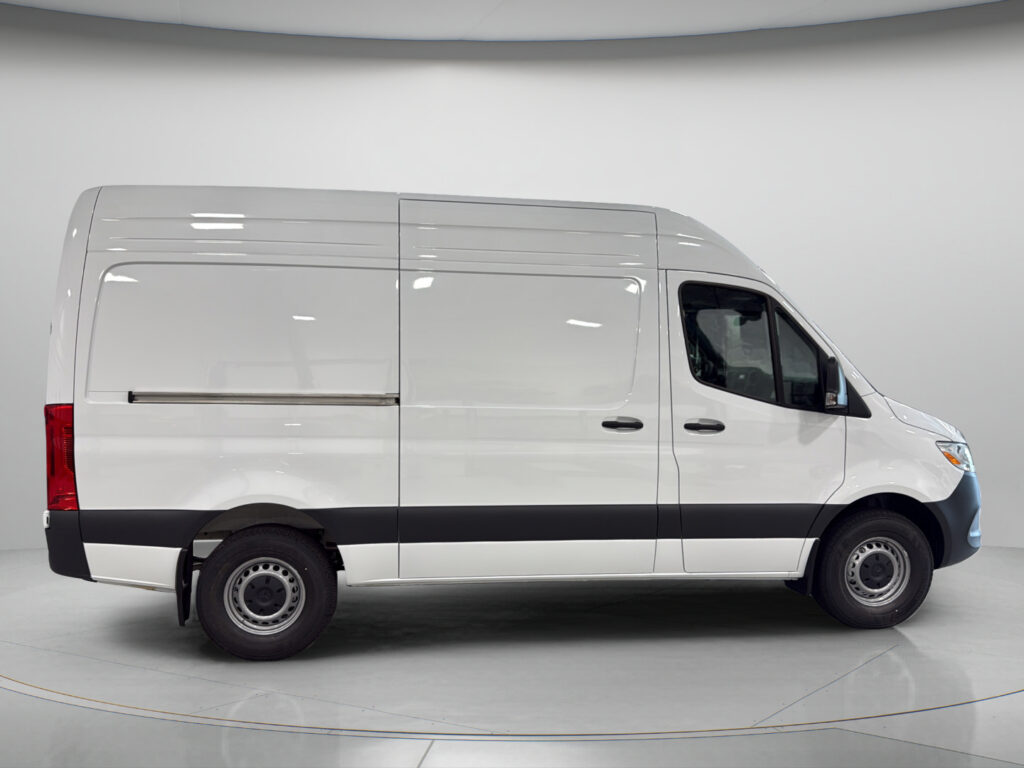 2026 Mercedes-Benz Sprinter Cargo Van Worker