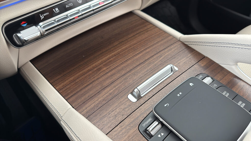 2026 Mercedes-Benz  GLS 450