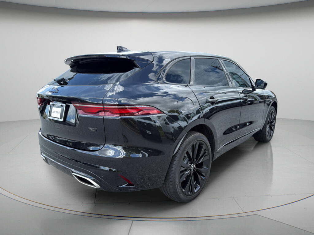 2026 Jaguar F-PACE R-Dynamic S