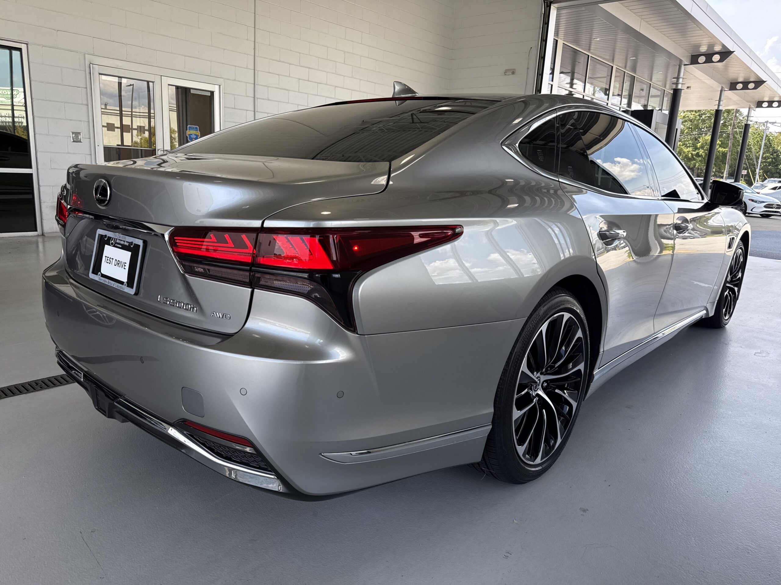 2023 Lexus LS LS 500h